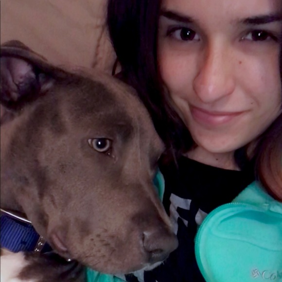 Meet your Posher, Lynze - Picture 1 of 4